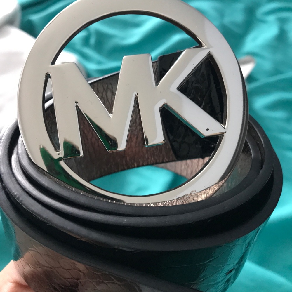 Micheal kors belt
